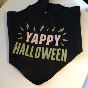 HOTEL DOGGY BANDANA YAPPY HALLOWEEN BLACK SIZE M/L NWOT
